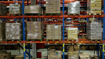 跨境電商“加速跑” 直擊上海港進出口商品中轉倉，透視貿易新脈動